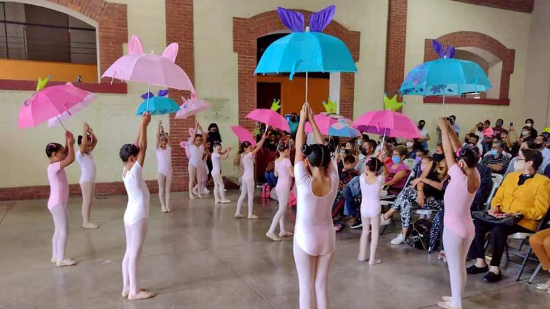 niñas estudiantes de ballet